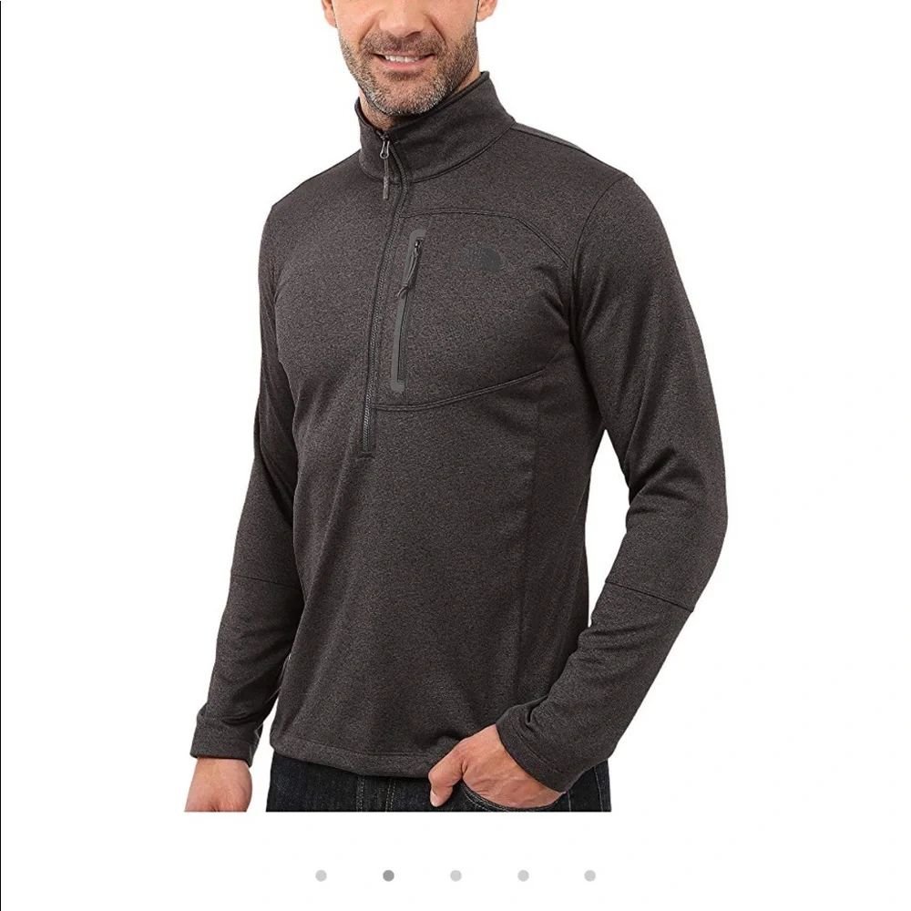 North Face Men’s 1/2 zip pullover-size S